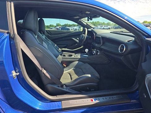 Used 2019 Chevrolet Camaro SS RWD image 10
