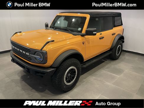 Used 2021 Ford Bronco Badlands image 1