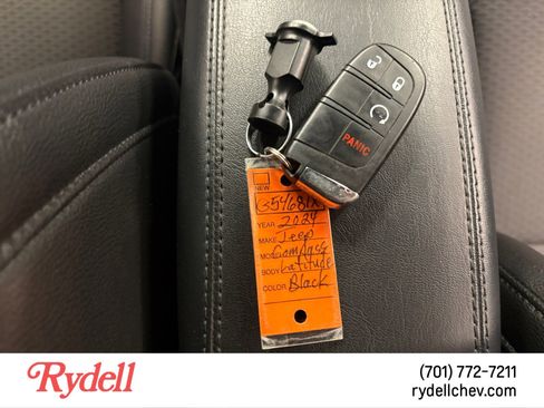 Used 2024 Jeep Compass Latitude image 21