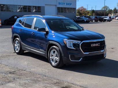 Used 2023 GMC Terrain SLE w/ Driver Convenience Package