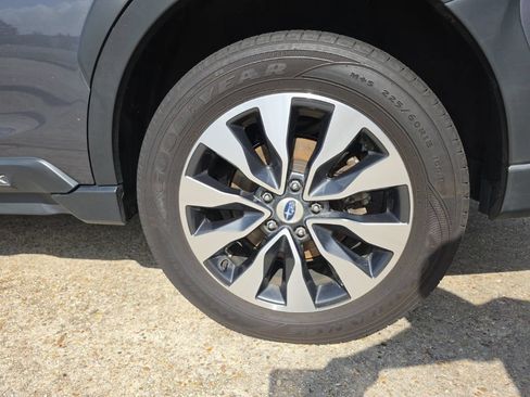 Used 2023 Subaru Outback Limited AWD/4WD image 16