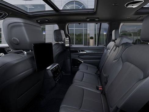 New 2026 Jeep Grand Wagoneer Limited AWD/4WD image 23