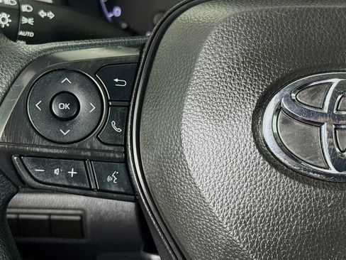 Used 2024 Toyota Corolla LE FWD image 16