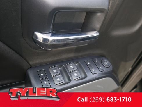 Used 2018 Chevrolet Silverado 1500 LT w/ All Star Edition image 22