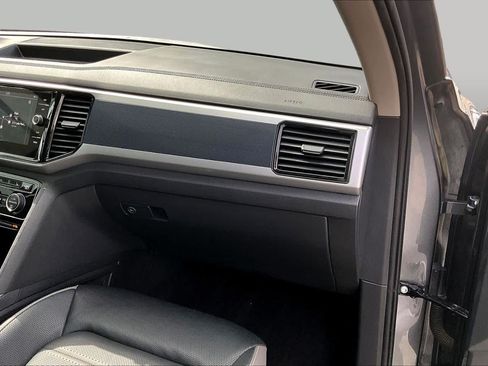 Used 2021 Volkswagen Atlas SEL Premium AWD/4WD image 19