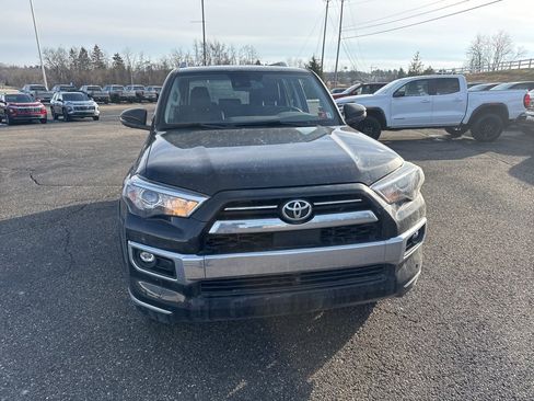 Used 2023 Toyota 4Runner Limited image 2