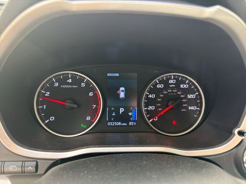 Used 2025 Mitsubishi Eclipse Cross SE image 2