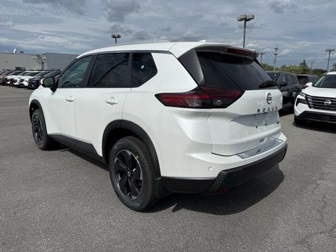 New 2026 Nissan Rogue SV w/ SV Premium Package image 7