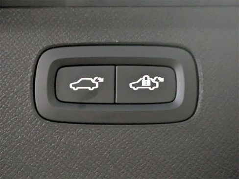 New 2026 Volvo XC90 B6 Ultra w/ Protection Package Premier image 23