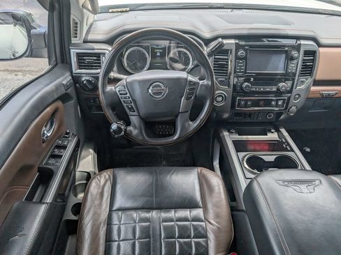 Used 2017 Nissan Titan Platinum Reserve RWD image 9