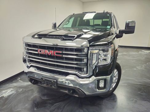 Used 2020 GMC Sierra 2500 SLT w/ SLT Premium Plus Package AWD/4WD image 3