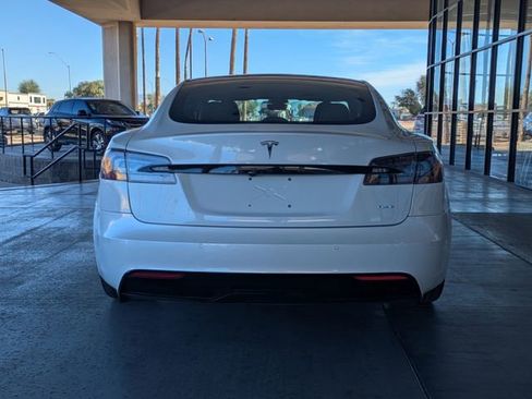 Used 2021 Tesla Model S Plaid image 6
