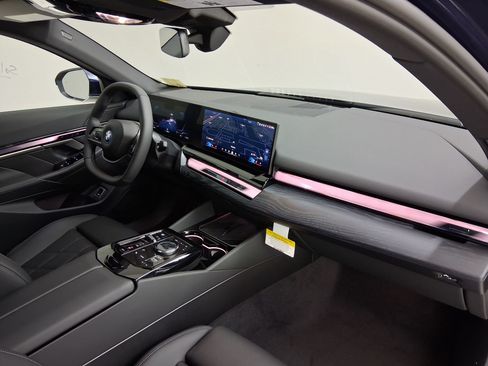 New 2027 BMW i5 eDrive40 RWD image 33