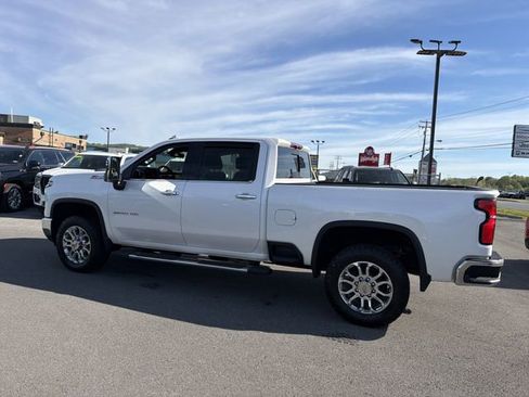 Used 2024 Chevrolet Silverado 2500 LTZ w/ LTZ Convenience Package AWD/4WD image 10