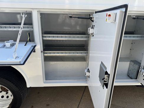 Used 2017 Ford Transit 350 138 DRW w/ Interior Upgrade Package image 22