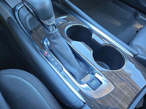 Used 2024 Chevrolet Malibu LT image 29