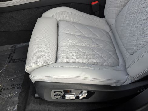 New 2026 BMW X7 xDrive40i w/ Executive Package image 14