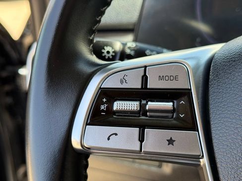 Used 2023 Kia Telluride S AWD/4WD image 17