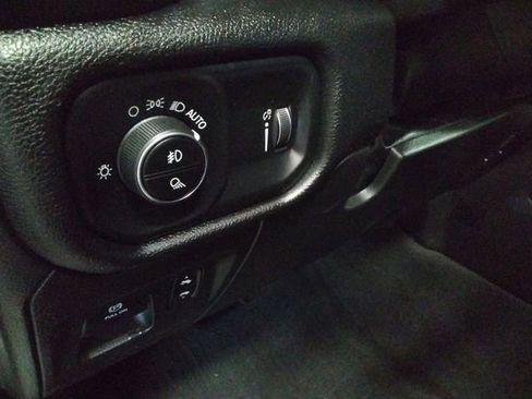 Used 2022 RAM 1500 Big Horn image 28