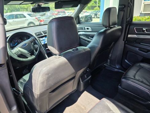 Used 2019 Ford Explorer Sport w/ Ford Safe & Smart Package AWD/4WD image 19
