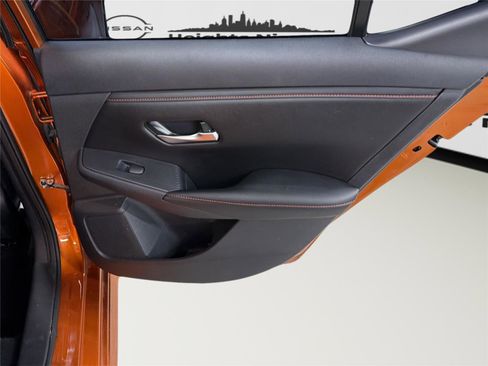 Used 2024 Nissan Sentra SR w/ SR Premium Package image 28