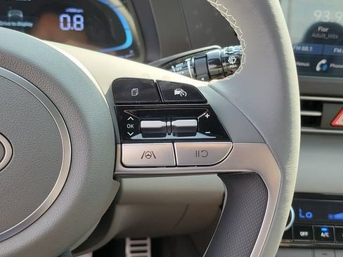 New 2026 Hyundai Elantra Sport FWD image 7