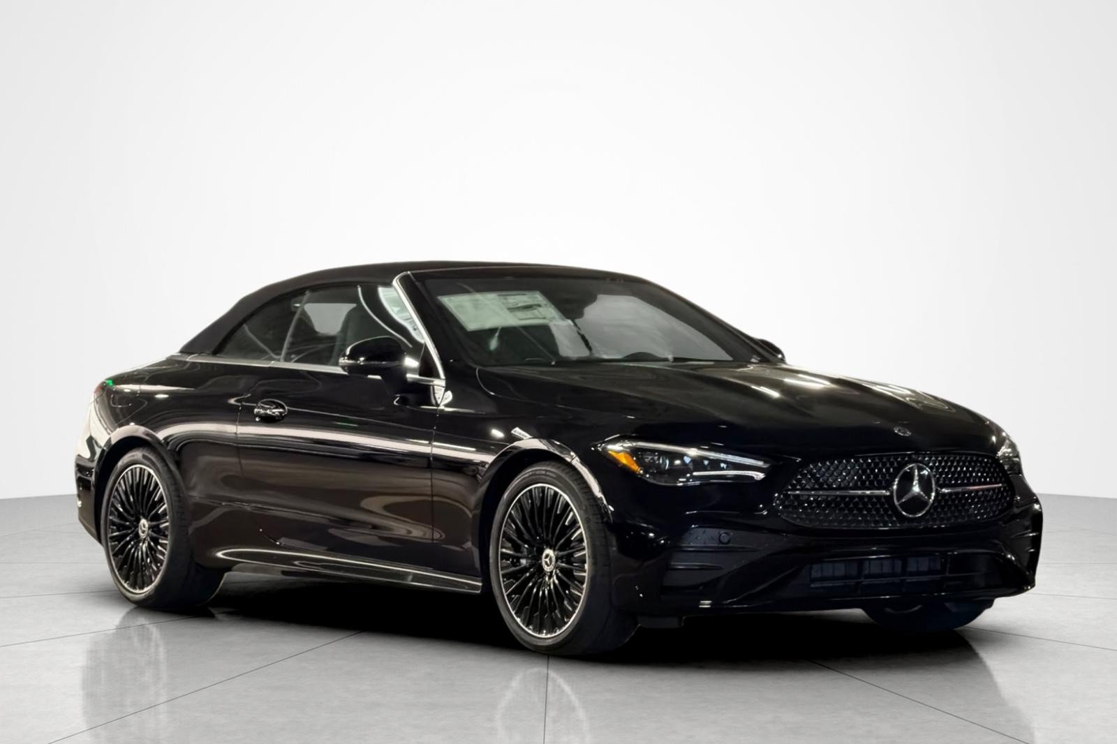 New 2027 Mercedes-Benz CLE 450 4MATIC Cabriolet image 9