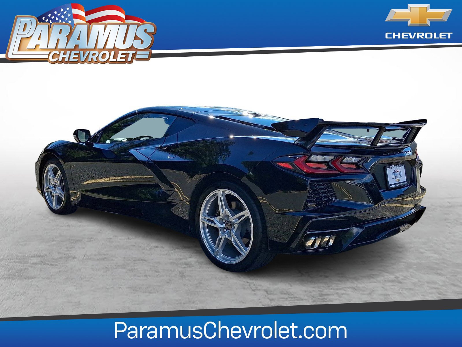 Used 2025 Chevrolet Corvette Stingray Coupe w/ 1LT RWD image 4