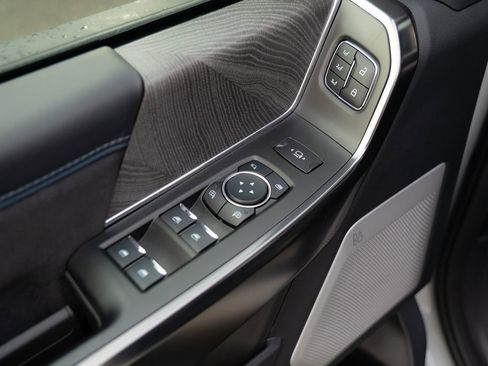 Used 2025 Ford F450 Platinum image 19