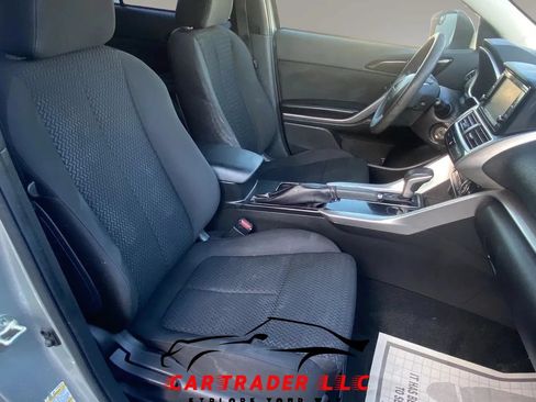 Used 2020 Mitsubishi Eclipse Cross ES FWD image 11