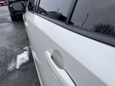 Used 2020 Toyota Corolla LE image 37