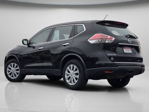 Used 2015 Nissan Rogue S image 15