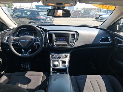 Used 2015 Chrysler 200 Limited FWD image 13