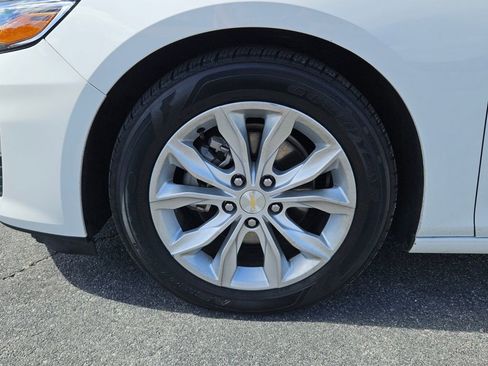 Used 2024 Chevrolet Malibu LT image 9