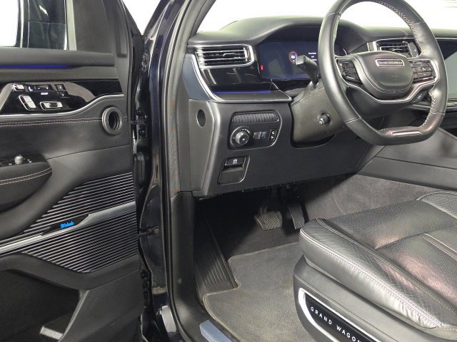Used 2024 Jeep Grand Wagoneer L Series II w/ Quick Order Packagew 28T AWD/4WD image 27