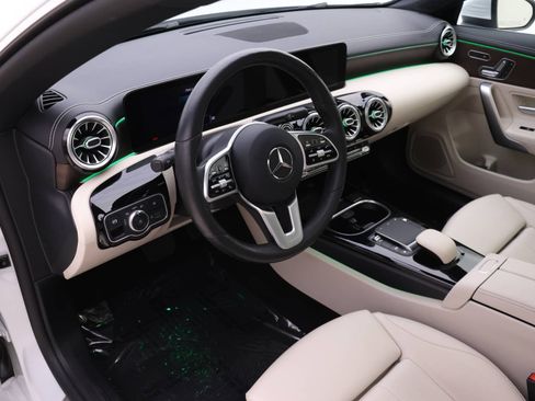 Used 2021 Mercedes-Benz CLA 250 CLA 250 image 3