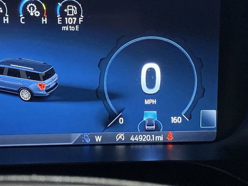 Used 2023 Ford Expedition Platinum image 12