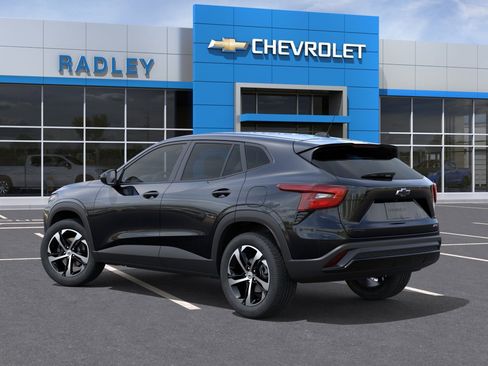 New 2026 Chevrolet Trax RS FWD image 3