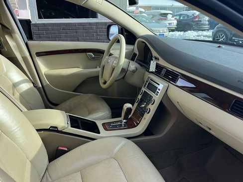 Used 2008 Volvo XC70 3.2 image 22