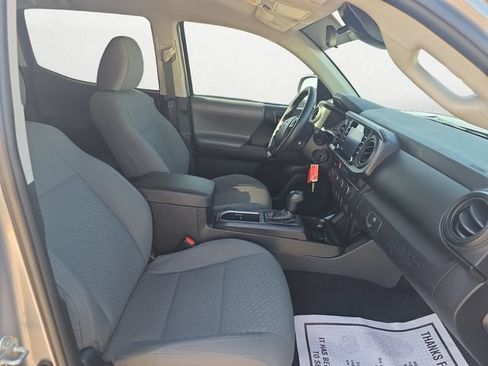 Used 2021 Toyota Tacoma SR AWD/4WD image 15