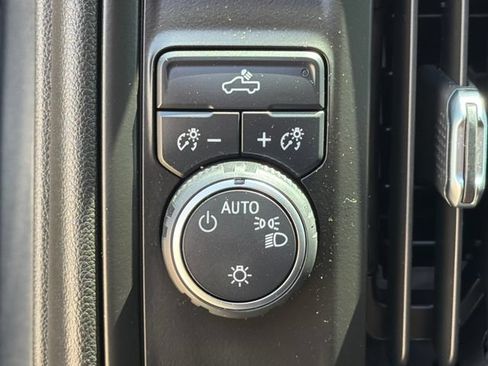 Used 2021 Chevrolet Silverado 1500 Custom RWD image 22