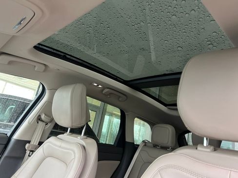 Certified 2020 Lincoln Corsair Reserve w/ Equipment Group 201A image 10