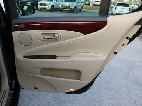 Used 2011 Lexus LS 460 w/ Luxury Value Edition image 25