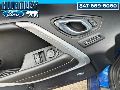 Used 2016 Chevrolet Camaro SS image 13