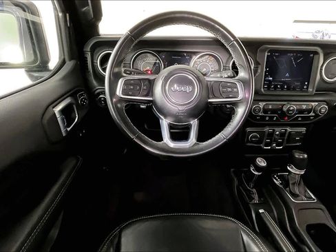 Used 2022 Jeep Gladiator Overland w/ Popular Equipment Package image 6