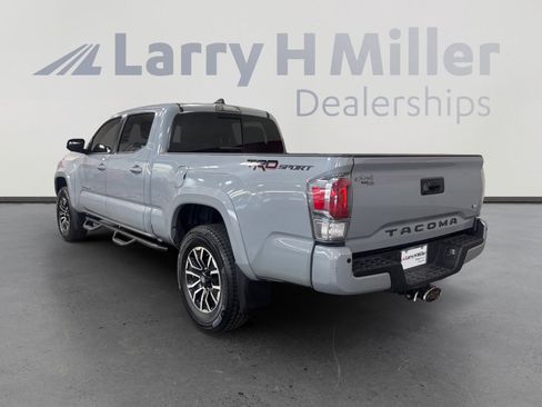 Certified 2020 Toyota Tacoma TRD Sport w/ Technology Package image 3