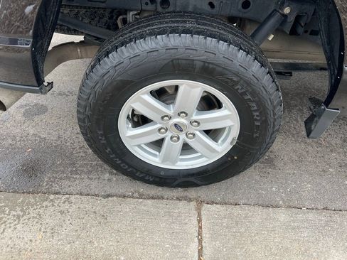 Used 2023 Ford F150 XLT image 12