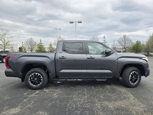 New 2026 Toyota Tundra SR5 AWD/4WD image 15