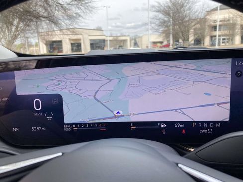 Used 2025 Buick Envision Avenir image 14