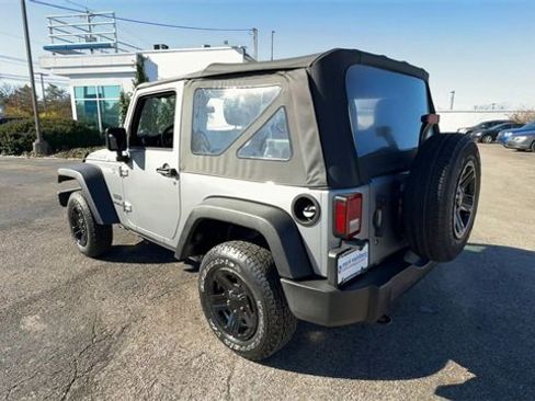 Used 2017 Jeep Wrangler Sport w/ Connectivity Group image 6
